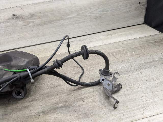 NOTE* OEM BMW G05 G06 40 G20 G22 G23 G26 430 G30 Front Left Driver Brake Caliper