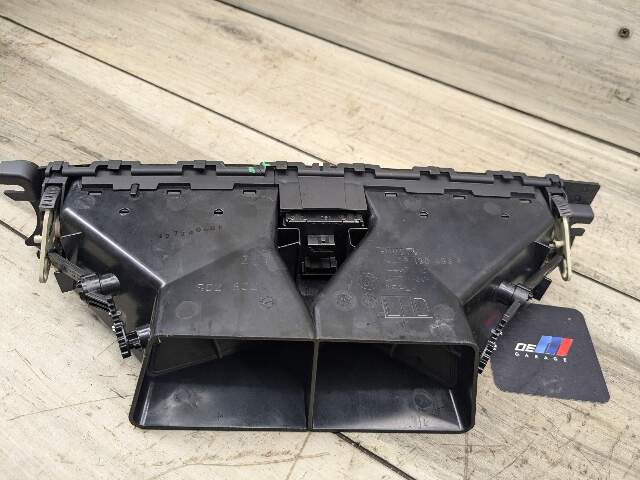 TAB BROKEN* OEM BMW E90 E91 328 335 E92 E93 335 M3 Dashboard Center Air Vents