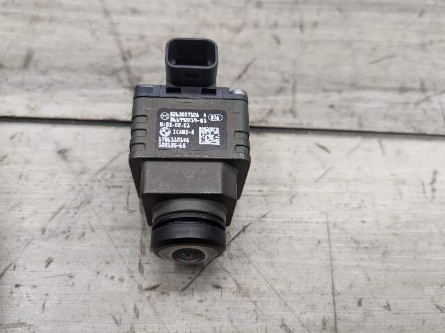 OEM BMW G11 G12 G30 530 540 M550 740 750 Rear View Backup Reverse Camera i-CAM2