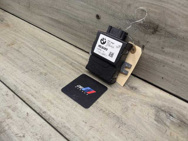 17-21 OEM BMW G30 G32 G12 G01 G82 F90 M5 Fuel Pump Control Module Unit HELBAKO