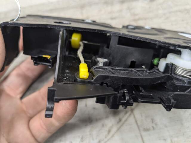 17-24 OEM BMW F44 F90 G20 G30 M5 Rear Trunk Lid Latch Lock Opener Actuator