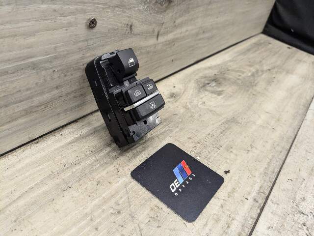 10-18 BMW F01 F02 F06 F07 Rear Window Regulator Sun Shade Control Switch