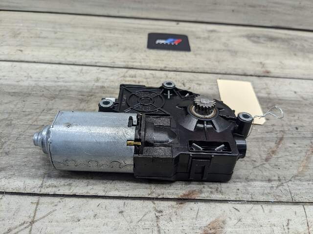 OEM BMW F06 F82 F80 F13 F01 F10 M2 M3 M4 M6 Upper Sunroof Moon Roof Motor Unit