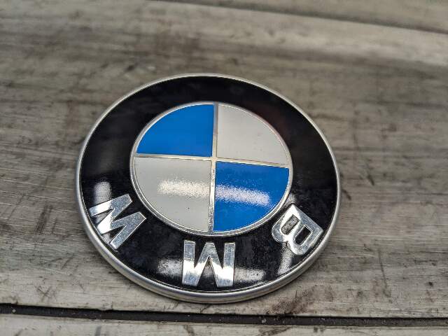 Genuine BMW F02 F22 F30 F32 F80 E90 M2 M3 M4 Rear Trunk Lid Round Emblem 74mm