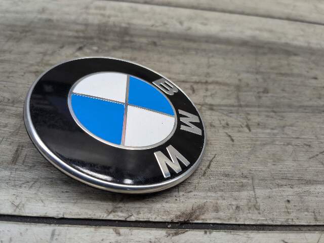 Genuine BMW F02 F22 F30 F32 F80 E90 M2 M3 M4 Rear Trunk Lid Round Emblem 74mm