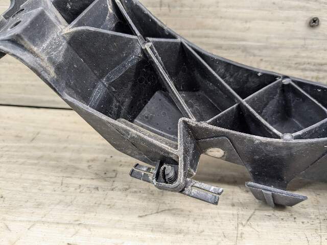 09-11 BMW E90 E91 LCI Front Left Driver Headlight Arm Bracket Mount Plastic