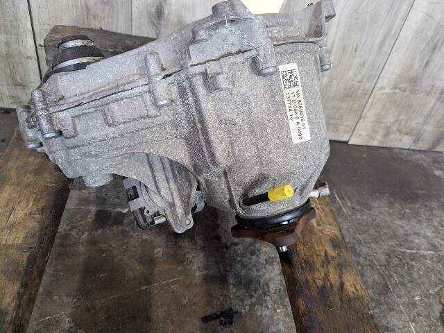 OEM BMW G30 530iX 540Ix AWD Transmission Transfer Case Box Gearbox ATC13
