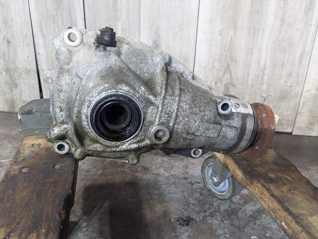OEM BMW G14 G15 G16 G26 G30 B46 B58 AWD Front Differential Axle Carrier 2.93