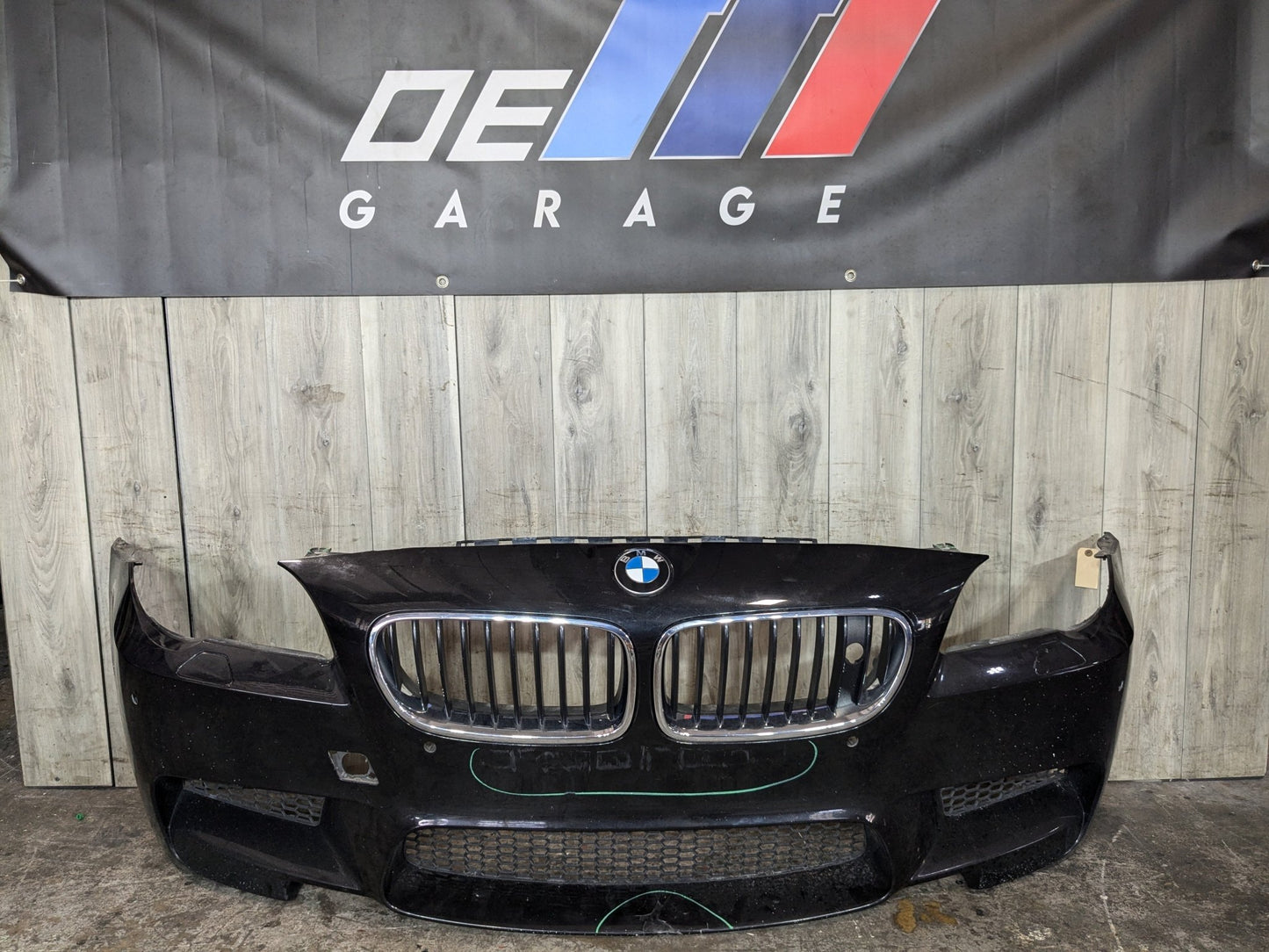 *BROKEN TABS* 12-16 OEM BMW F10 M5 FRONT Bumper Cover w/ Grilles COMPLETE