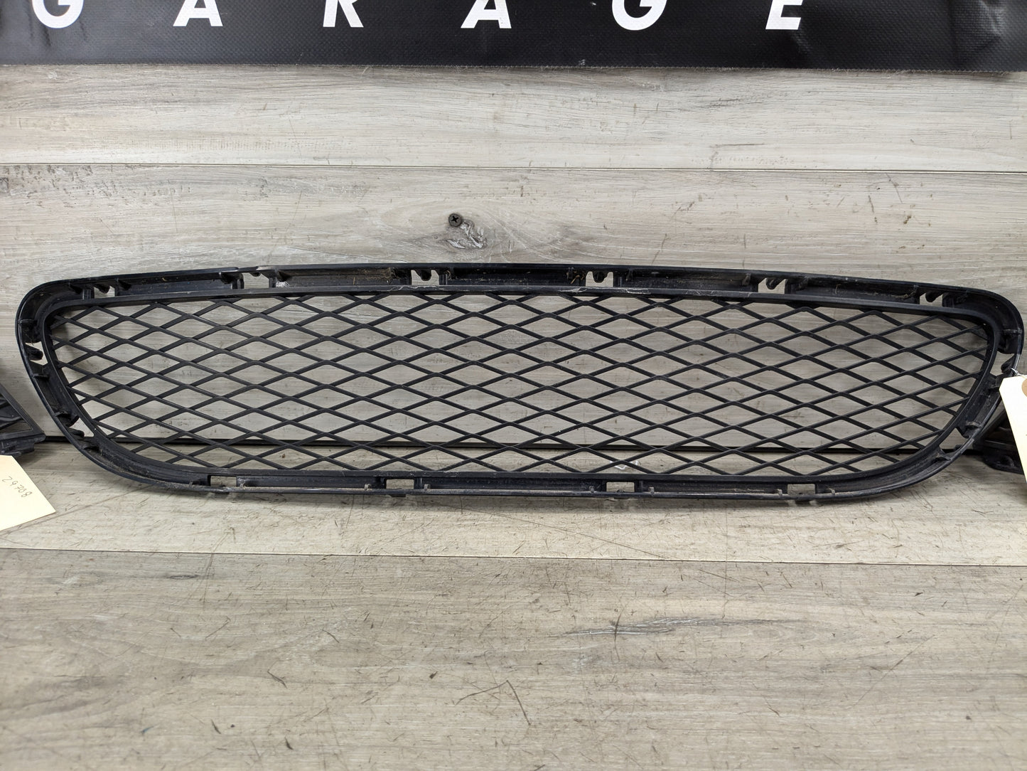 09-11 OEM BMW E90 E91 LCI Front Standard Bumper Lower Center Grilles SET