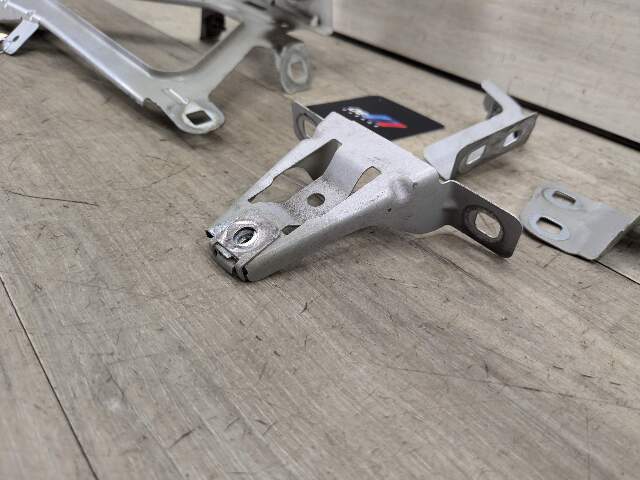 09-15 OEM BMW F01 F02 Front Left Driver Side Fender Bracket Wing Holder SET