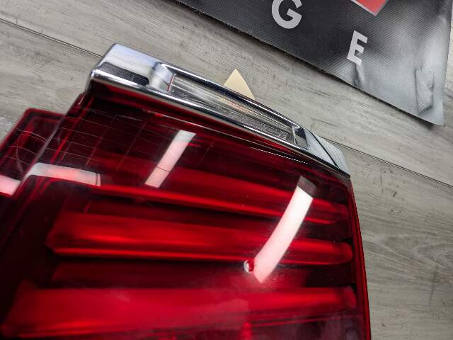 *SCUFF* 09-15 OEM BMW F01 F02 750 LED Rear Right Passenger Side Inner Tail Light