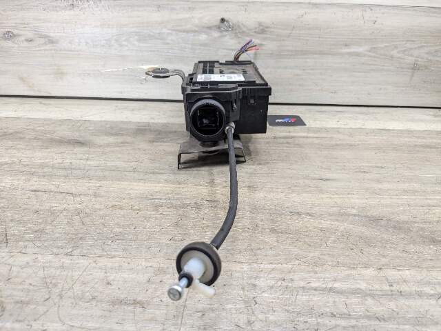 09-15 OEM BMW F01 F02 740 750 Emergency Parking Brake Actuator Unit Motor