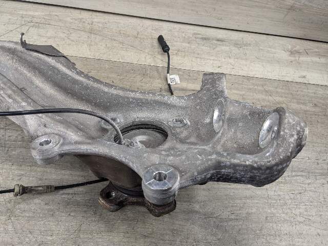 OEM BMW G30 G15 G16 530 540 RWD Front Driver Hub Spindle Knuckle Wheel Bearing