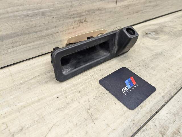 OEM BMW G30 530 540 M550 M5 X5 Rear View Camera Trunk Lid Handle Push Button