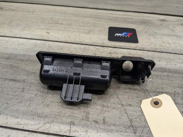 OEM BMW G30 530 540 M550 M5 X5 Rear View Camera Trunk Lid Handle Push Button