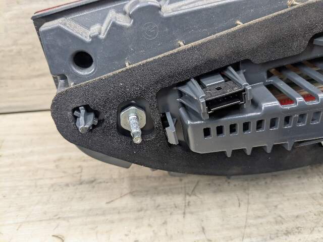 16-19 OEM BMW G11 G12 740 750 Rear Left Driver Side LED Inner Stop Tail Light
