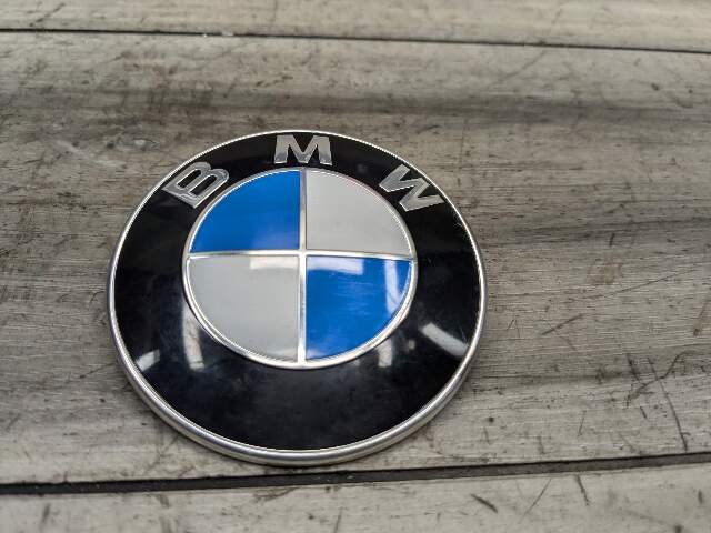 Genuine BMW G11 G12 Front Round Emblem For Bumper Hood 82mm