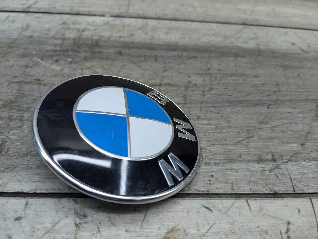 Genuine BMW G11 G12 Front Round Emblem For Bumper Hood 82mm