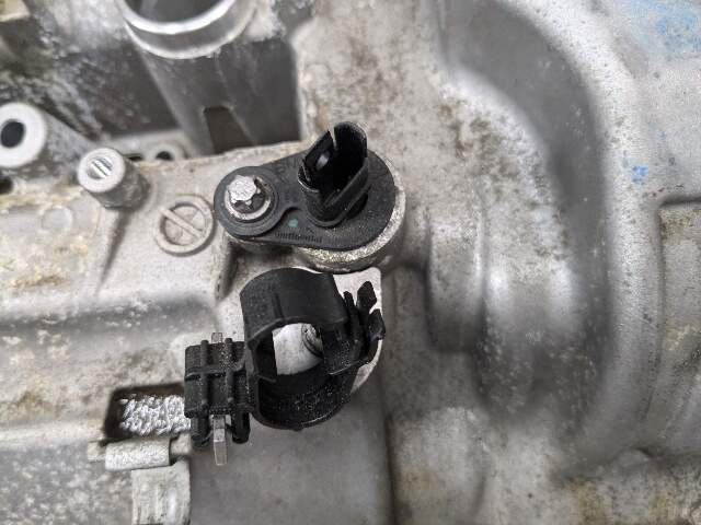 OEM BMW F10 F85 G12 550 750 N63TU S63R Engine Right Passenger Head Valve Cover