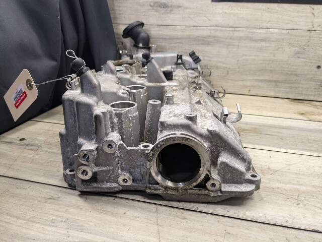 OEM BMW F10 F85 G12 550 750 N63TU S63R Engine Right Passenger Head Valve Cover