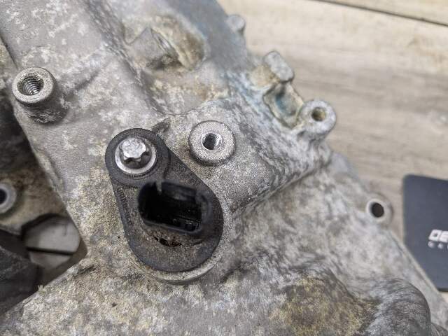 OEM BMW F10 F85 G12 550 750 N63TU S63R Engine Left Driver Side Head Valve Cover