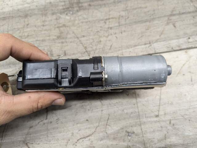 16-20 OEM BMW G12 740 750 M760 Upper SUNROOF Moon Roof Motor Unit