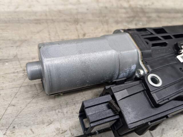 16-20 OEM BMW G12 740 750 M760 Upper SUNROOF Moon Roof Motor Unit