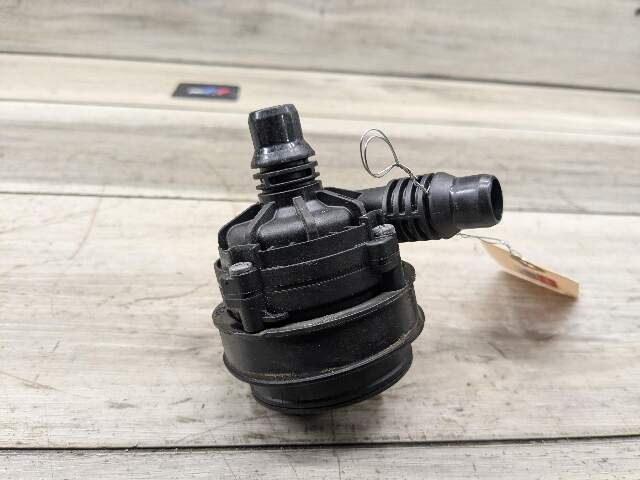 OEM BMW G01 G05 G20 G23 G30 Engine B46 B58 Auxiliary Electric Water Pump Cooling