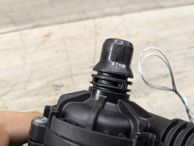 OEM BMW G01 G05 G20 G23 G30 Engine B46 B58 Auxiliary Electric Water Pump Cooling