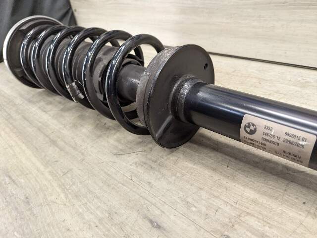 21-22 OEM BMW G30 540 REAR Left Right Side Strut Shock Absorber w/ Spring