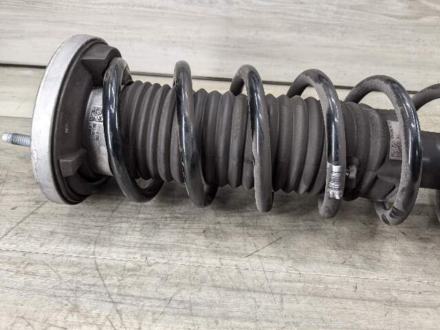 21-22 OEM BMW G30 540 REAR Left Right Side Strut Shock Absorber w/ Spring