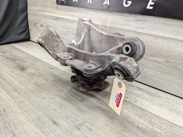 17-23 OEM BMW G30 530 540 M5550 REAR Right Passenger Hub Knuckle Bearing Carrier