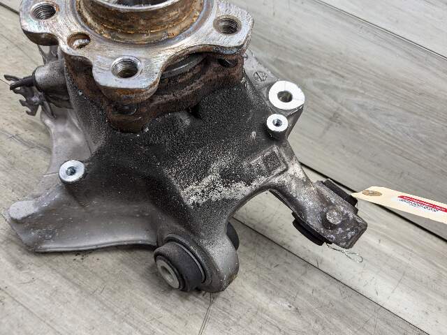 17-23 OEM BMW G30 530 540 M5550 REAR Right Passenger Hub Knuckle Bearing Carrier