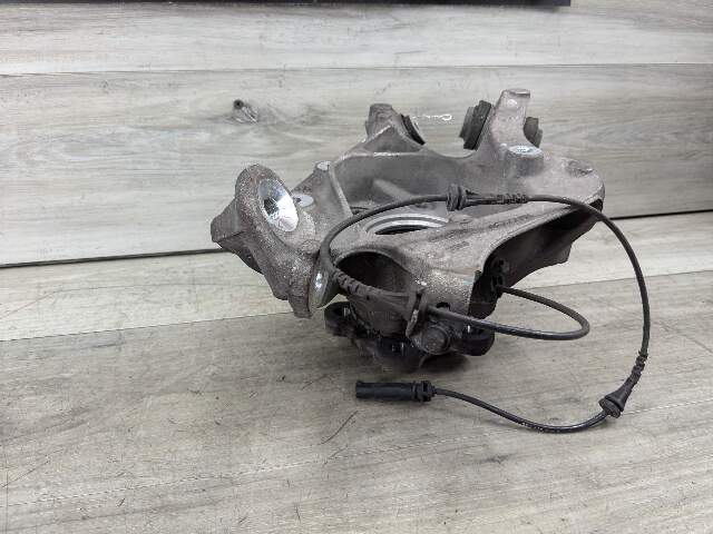 18-24 OEM BMW G01 X3 REAR Left Driver Side Wheel Hub Spindle Knuckle Bearing