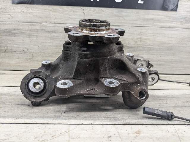 18-24 OEM BMW G01 X3 REAR Right Passenger Side Wheel Hub Spindle Knuckle Bearing