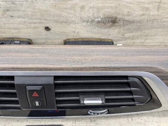 18-21 OEM BMW G01 G02 F97 F98 X3 X4 X3M X4M Dashboard AC Air Vent Center Grille