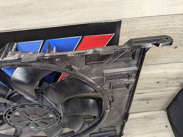 OEM BMW G12 740 750 G30 530 Engine Radiator Cooling Fan Shroud Motor 850W