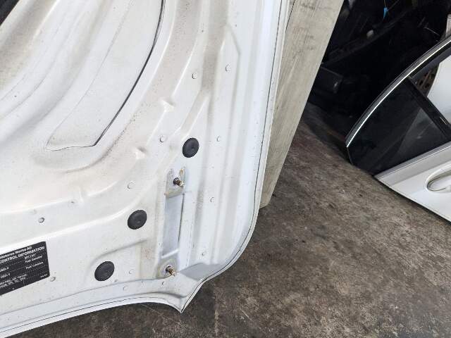CHIPS* 09-15 OEM BMW F01 F02 740 750 760 Front Hood Bonnet Panel White