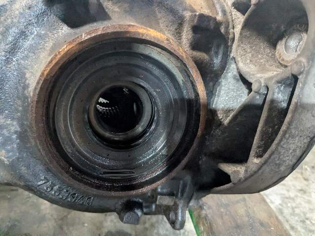 07-13 OEM BMW E70 E72 X5 X6 Rear Differential Axle Carrier 3.64 123k DIESEL