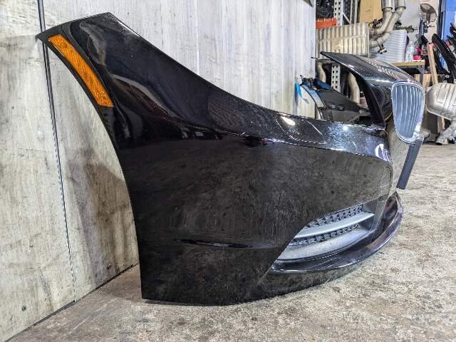 *OEM BMW E89 Z4 Front Bumper Cover Panel Assembly Alpine Black 668 w/ Grilles