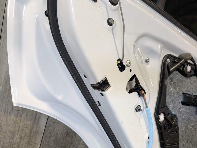19-23 OEM BMW G05 X5 Rear Left Driver Side Door Shell Panel White 300