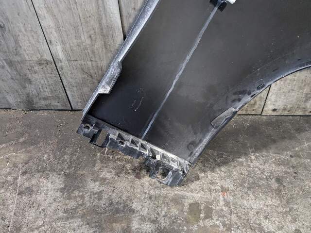 *TAB BROKEN* 07-13 OEM BMW E92 E93 328 335 Left Driver Side Fender Panel Black