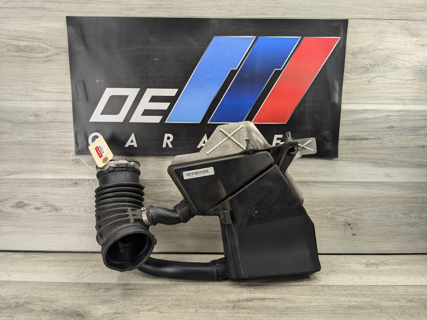 16-21 OEM BMW G12 740 840 B58 Air Intake Resonator Silencer w/ Tube Pipe Line