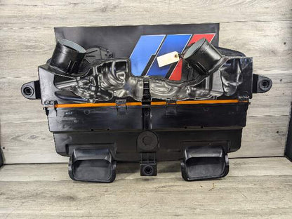 10-14 OEM BMW E70 E71 X5M X6M Engine S63 Air Intake Muffler Filter Box Housing