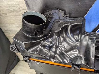 10-14 OEM BMW E70 E71 X5M X6M Engine S63 Air Intake Muffler Filter Box Housing