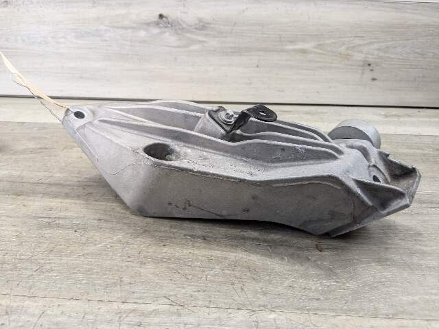 OEM BMW G01 G05 G12 G20 G30 M340 Left Driver Side Engine B58 Motor Mount Bracket