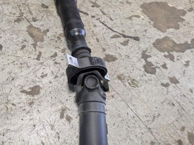 11-13 OEM BMW E82 E88 135 N55 Rear Drive Shaft Propeller DCT TRANSMISSION ONLY