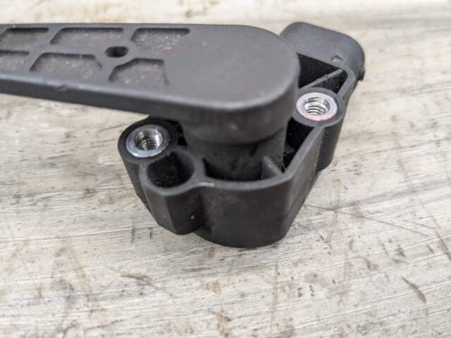 09-16 OEM BMW E82 E88 E89 Front Rear Left Right Suspension Height Level Sensor