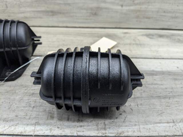 OEM BMW E70 E71 X5M X6M Engine S63 Turbo Charger Vacuum Tank Reservoir SET